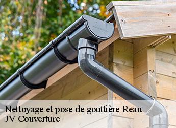 Nettoyage et pose de gouttière reau-77550 JV Couverture